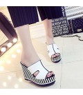 Women's Sandals Summer Comfort Patent Leather Outdoor