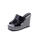 Women's Sandals Summer Comfort Patent Leather Outdoor