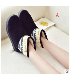In the winter of 2017 Korean version of the new students all-match short tube warm shoes