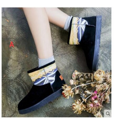 In the winter of 2017 Korean version of the new students all-match short tube warm shoes